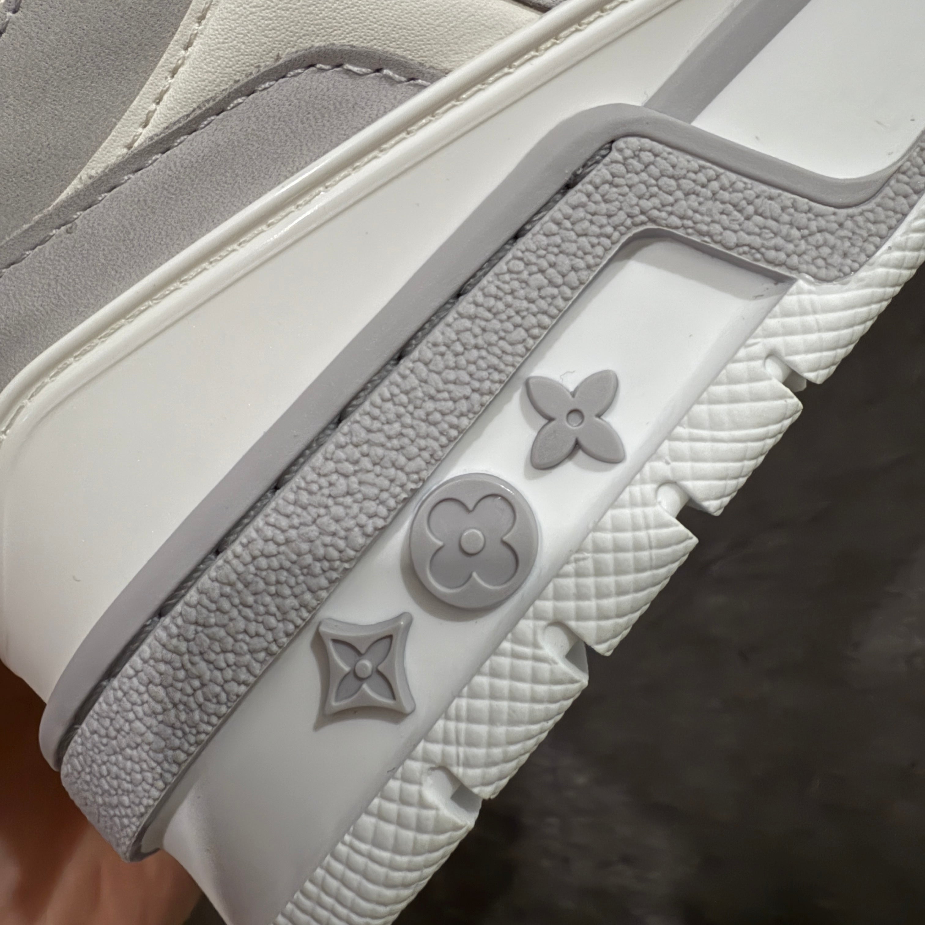 LV Skate 2.0 "White/Grey/Cream"